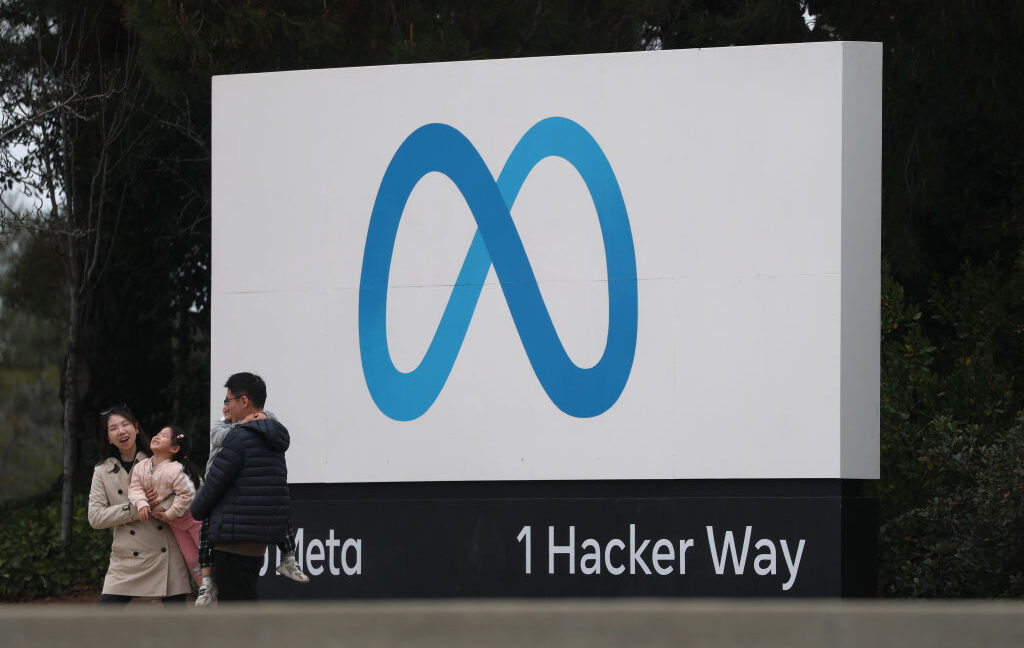 Meta finansowała AI z zysków z oszukańczych reklam