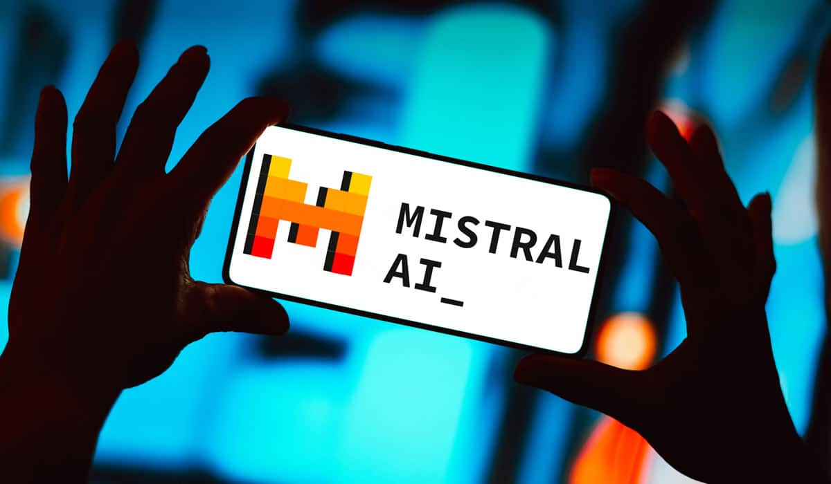 Mistral AI Agentic Search - AI, która sprawdza źródła w dokumentach