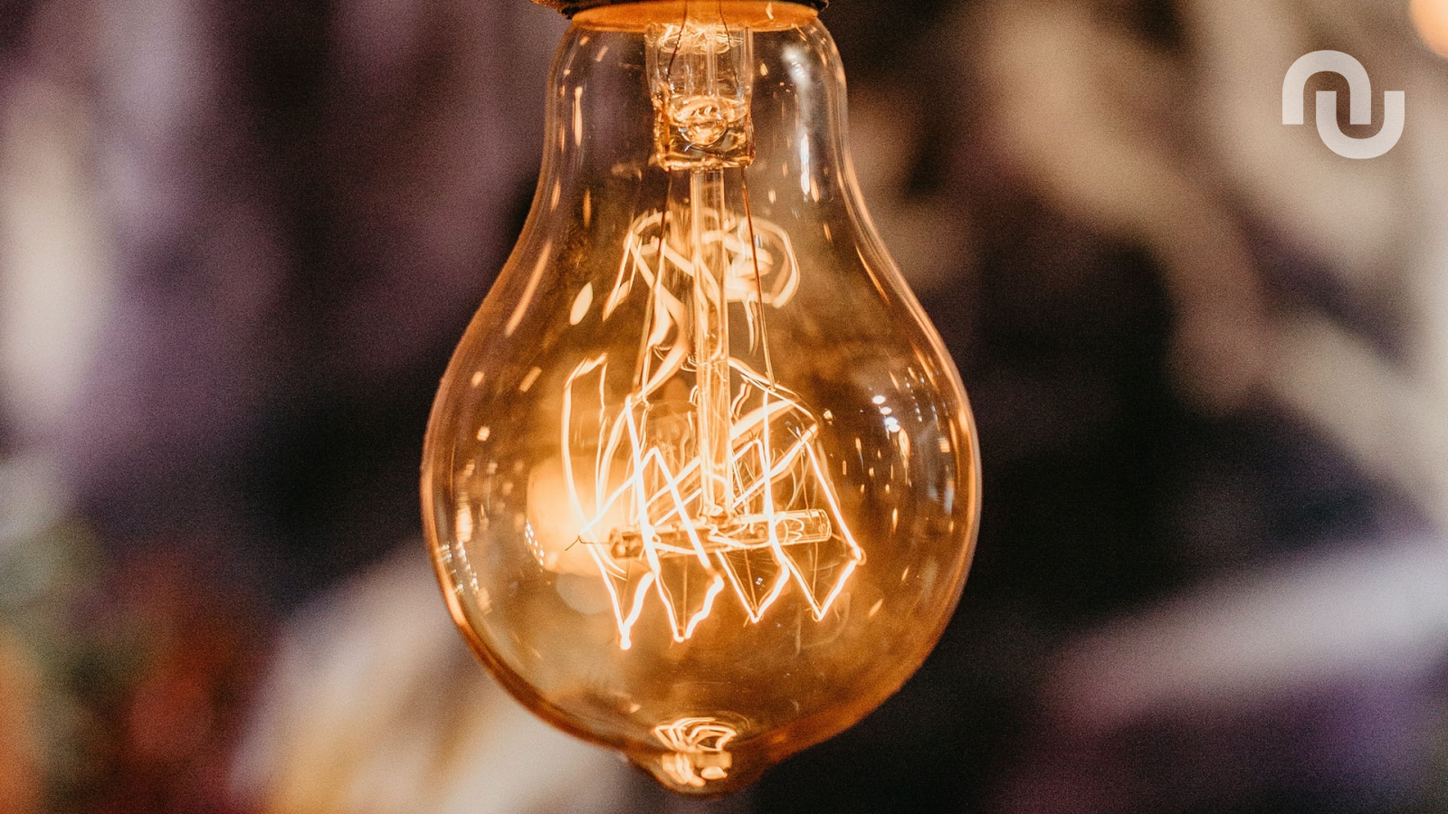 Jedno pytanie do ChatGPT = żarówka przez dobę? Sprawdzam mit