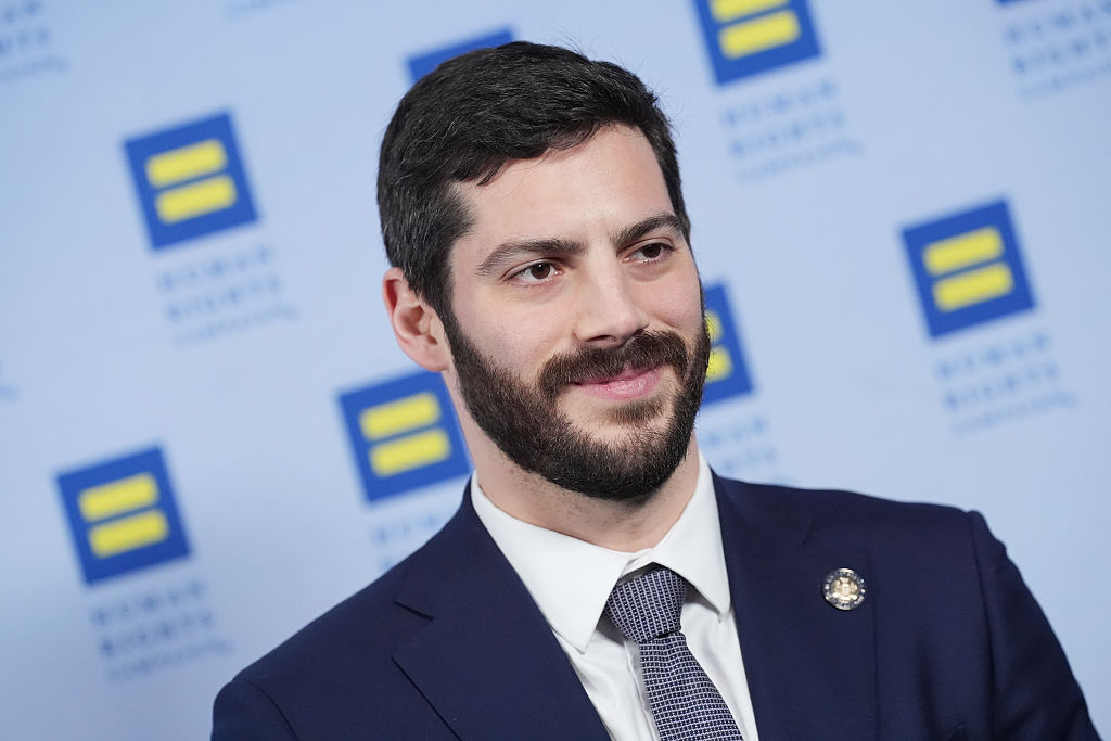 Anthropic finansuje PAC wspierający regulacje AI. Konkurencja atakuje