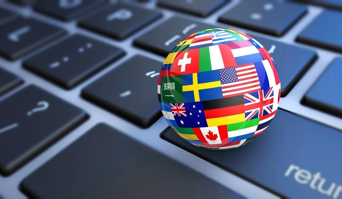 Google tłumaczy na żywo Twoim głosem. 70 języków, zero opóźnień